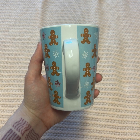 Gingerbread Christmas mug - Picture 2 of 6